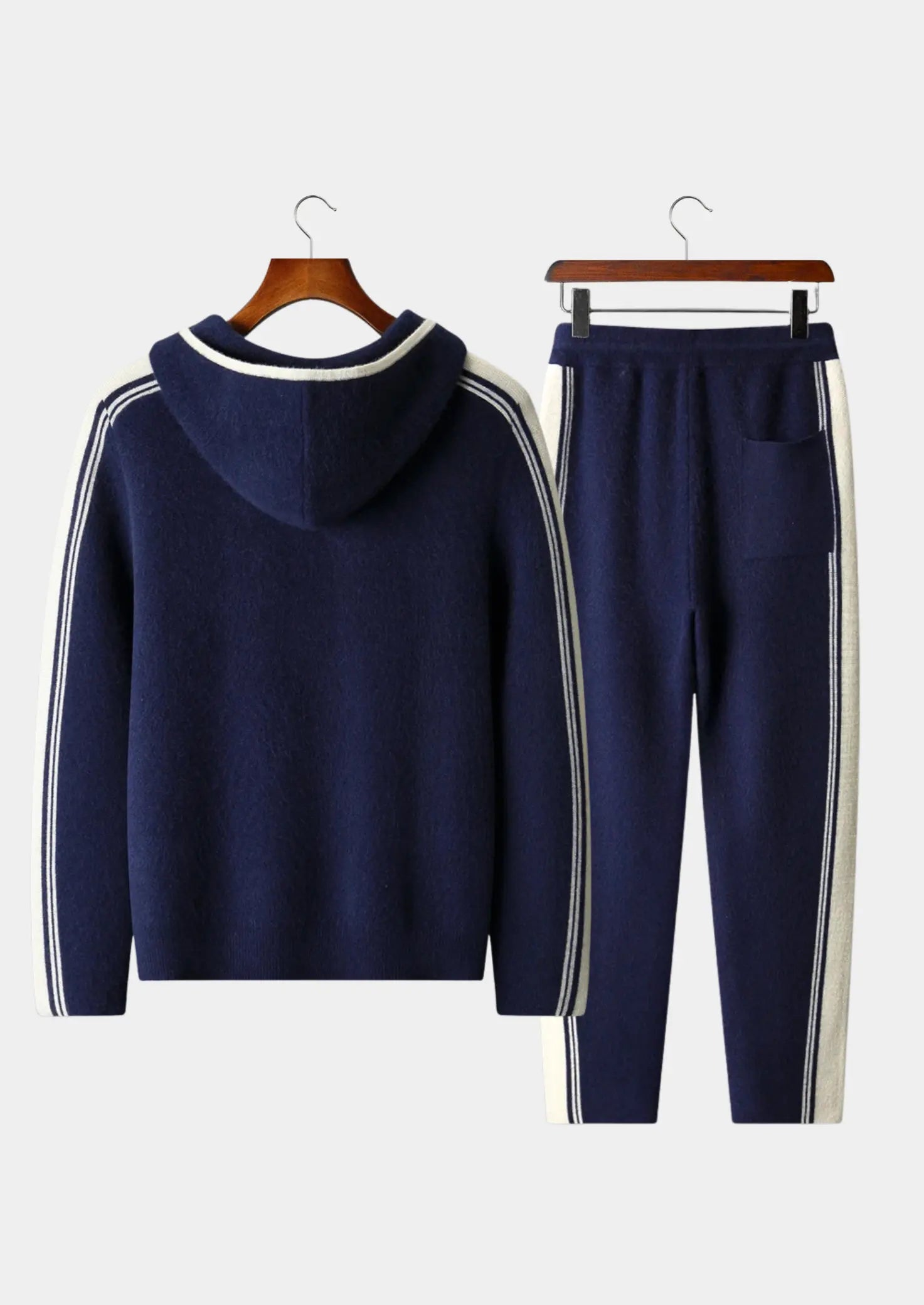 Herre tracksuit i varm uldblend – zip-hoodie & afslappede joggers med sporty striber - Havn Studio