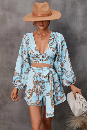 Dame blomsterprint playsuit – let, feminin og elegant med lange ærmer - Havn Studio