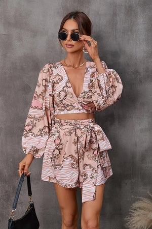 Dame blomsterprint playsuit – let, feminin og elegant med lange ærmer - Havn Studio