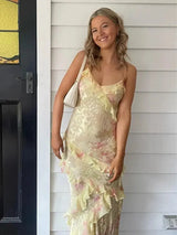 Romantisk sommerkjole med flæser – lang, feminin og perfekt til strand, ferie & events - Havn Studio