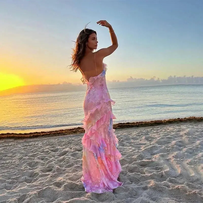 Romantisk sommerkjole med flæser – lang, feminin og perfekt til strand, ferie & events - Havn Studio